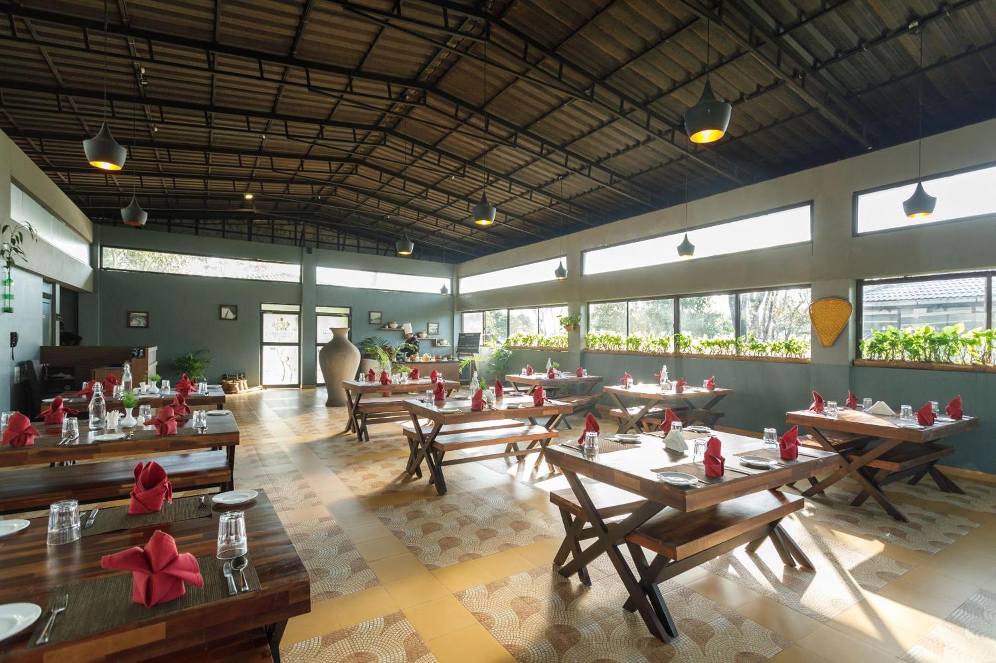Resort The Mountain Courtyard Thekkady