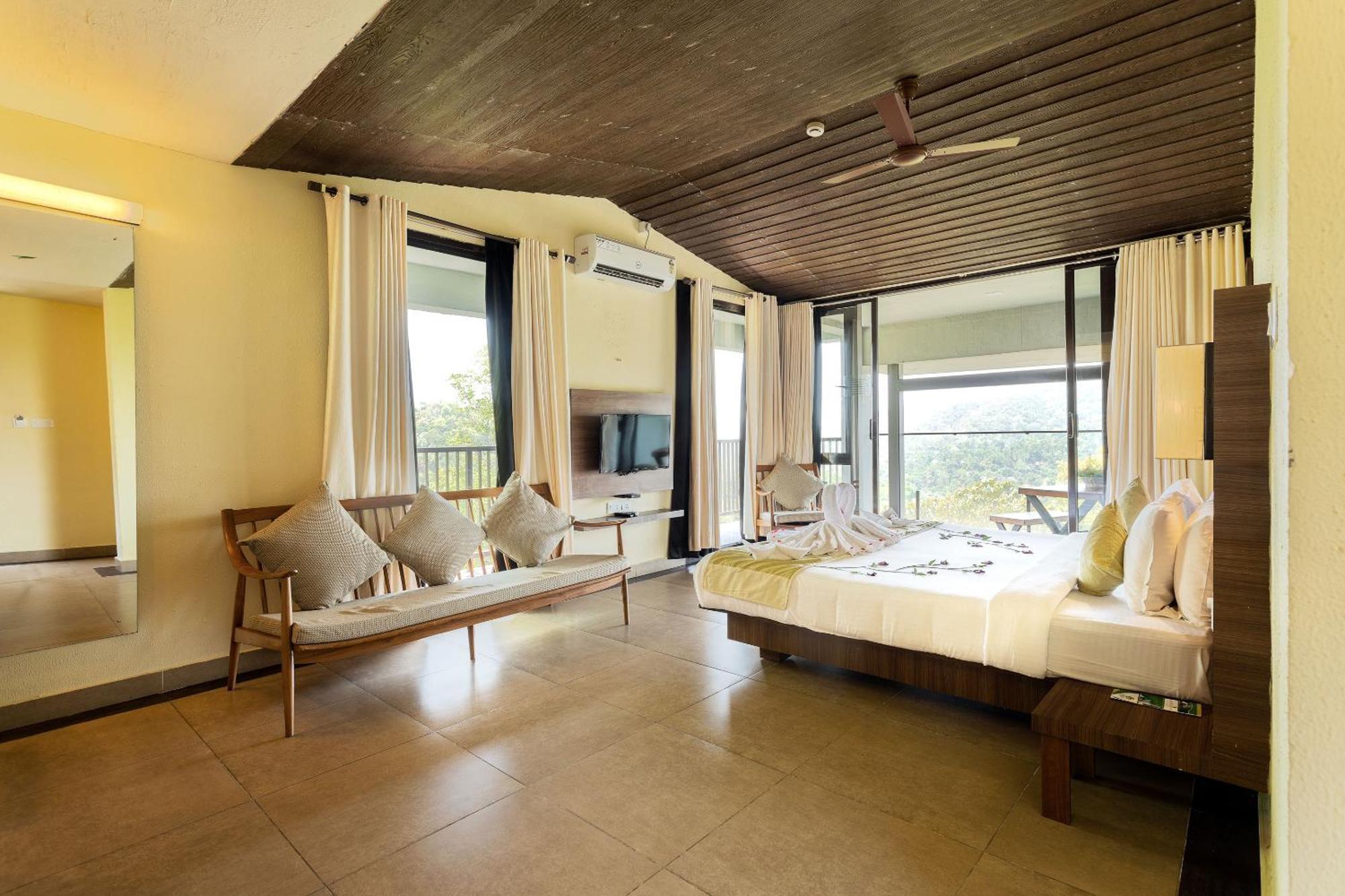 The Mountain Courtyard Resort Thekkady